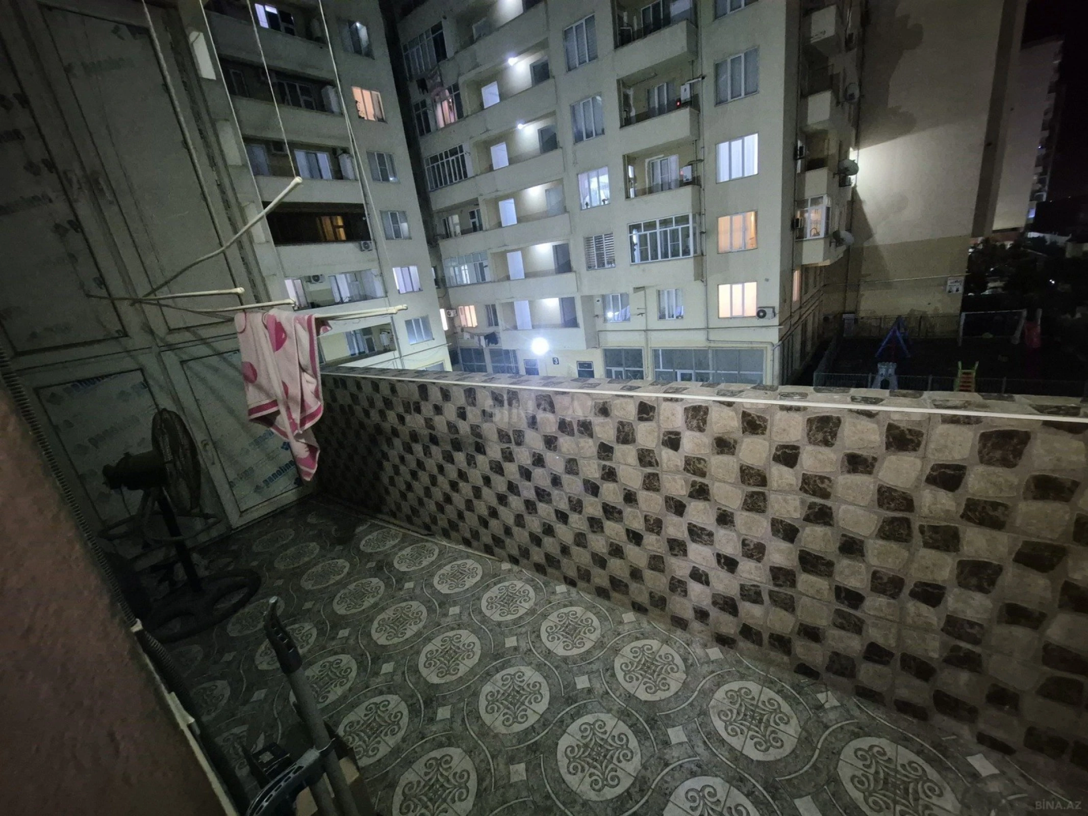 Satılır 2 otaqlı mənzil 52 m²