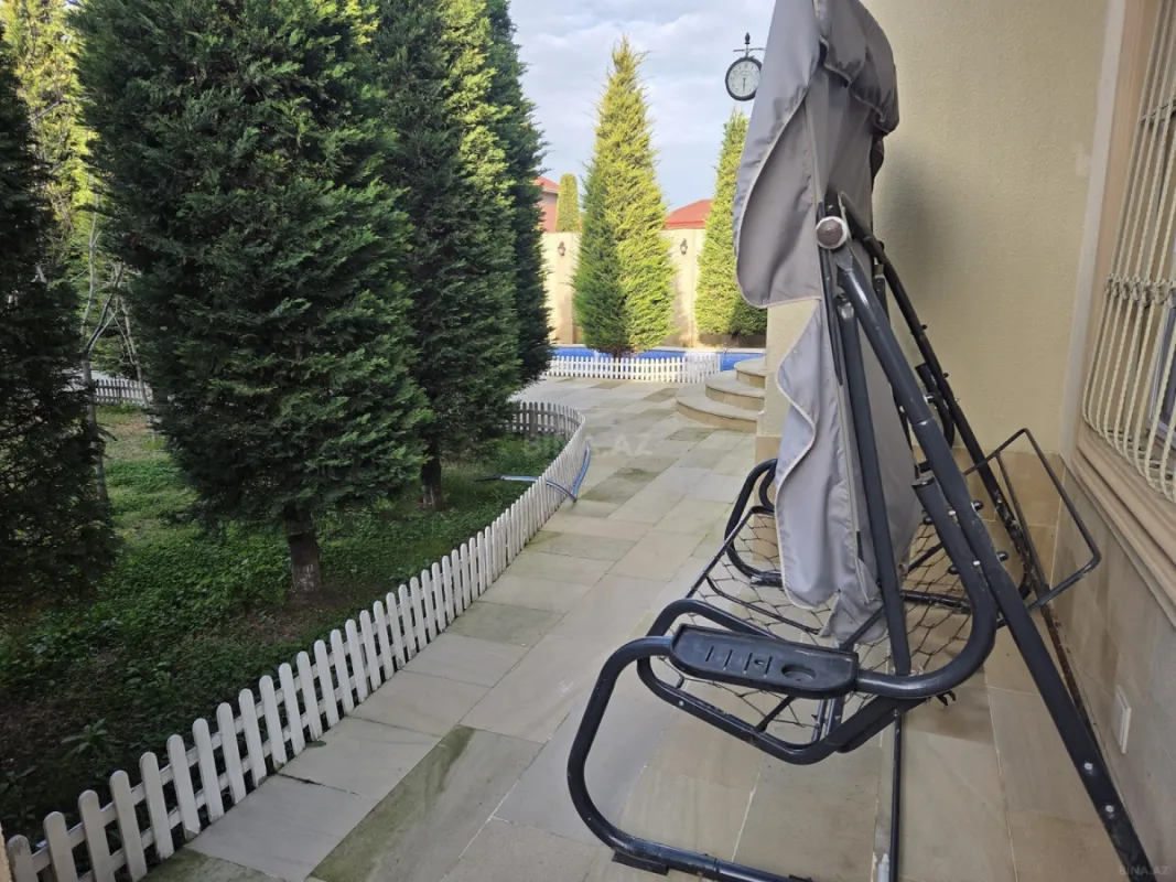 Satılır 5 otaqlı həyət evi 220 m²