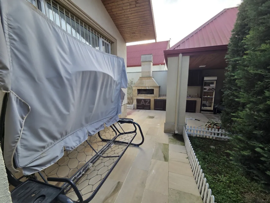 Satılır 5 otaqlı həyət evi 220 m²