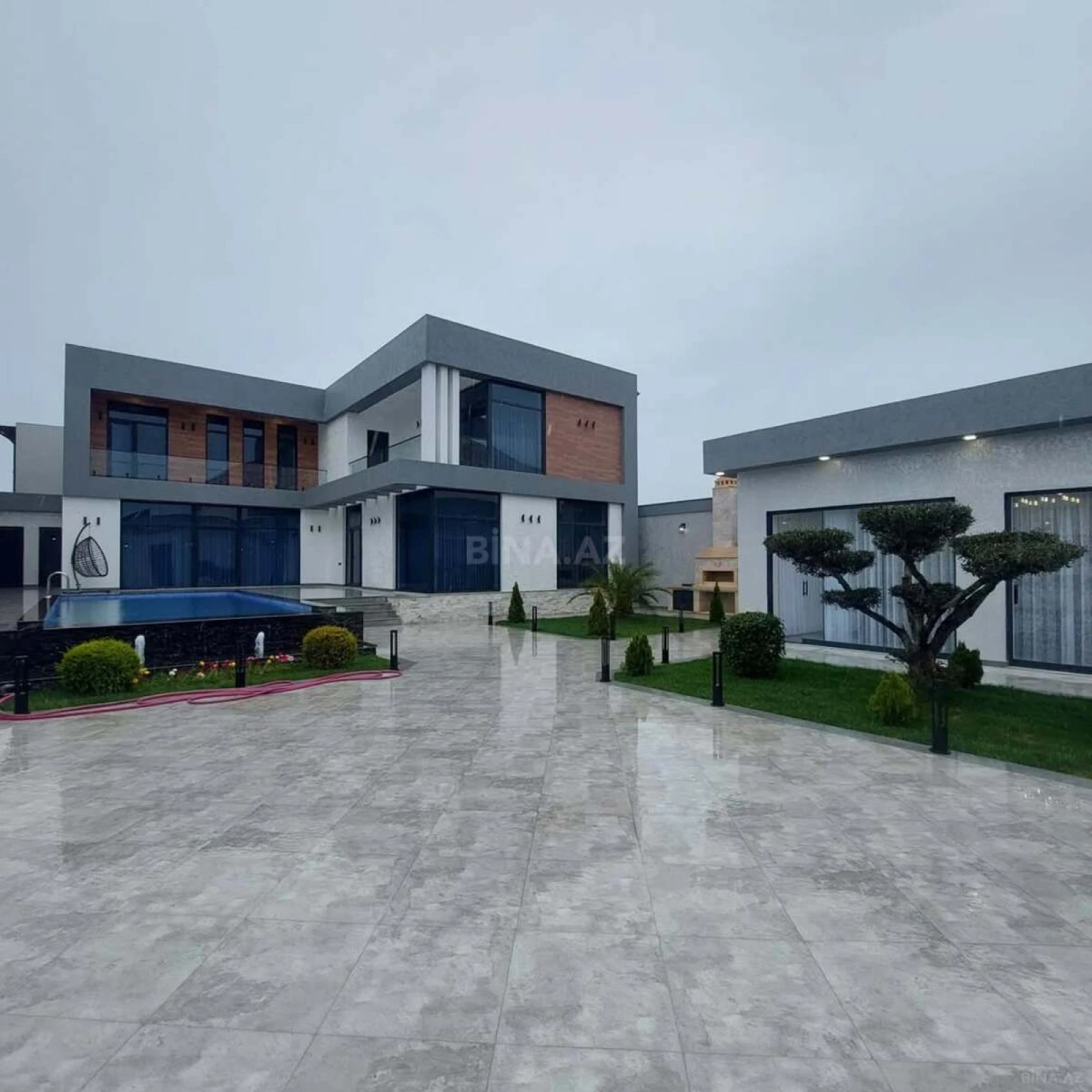 Kirayə verilir 5 otaqlı həyət evi 380 m²
