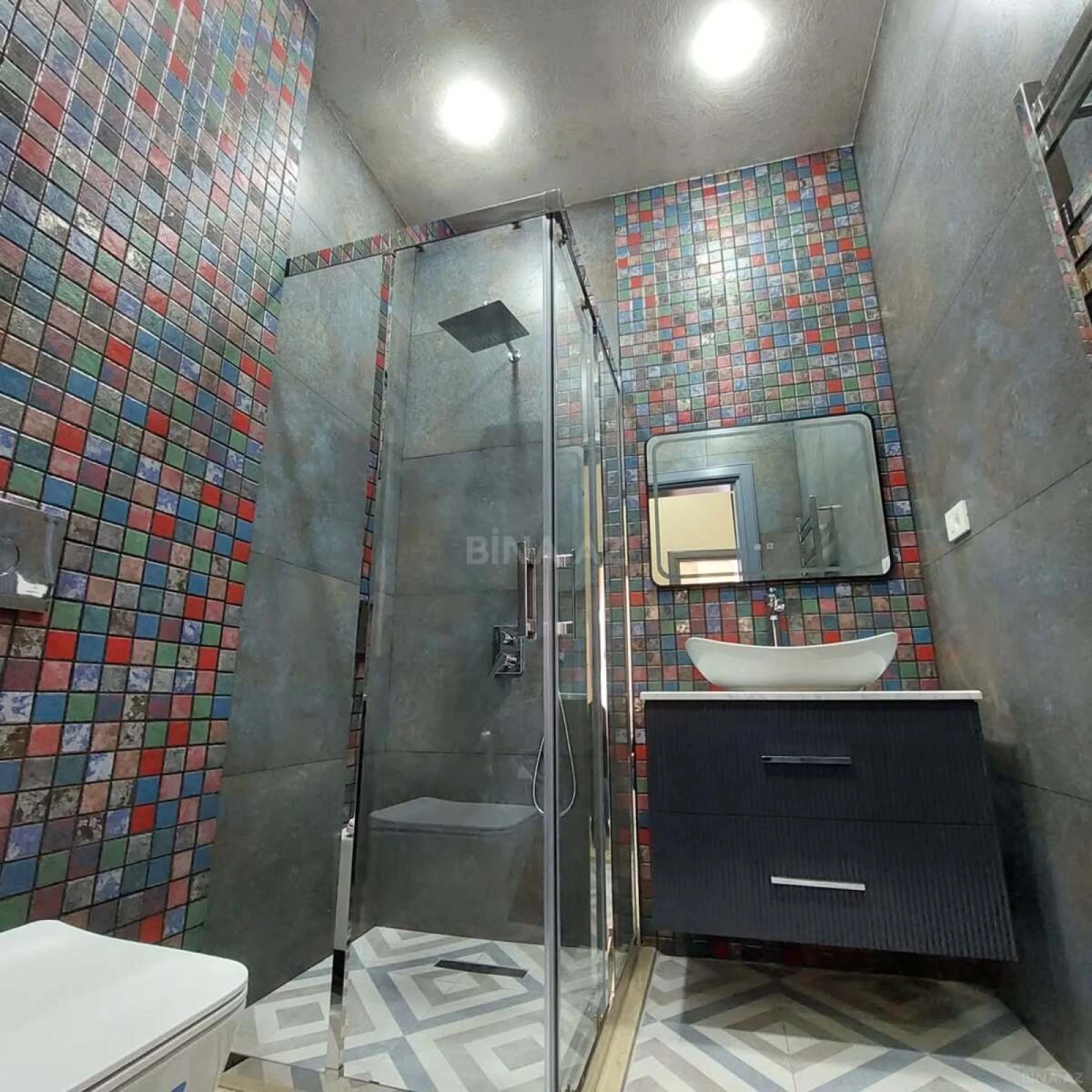 Kirayə verilir 5 otaqlı həyət evi 380 m²