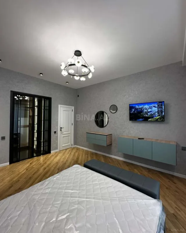 Kirayə verilir 4 otaqlı həyət evi 200 m²