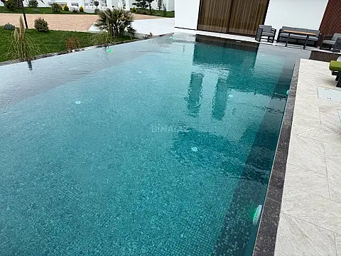 Kirayə verilir 5 otaqlı həyət evi 600 m²