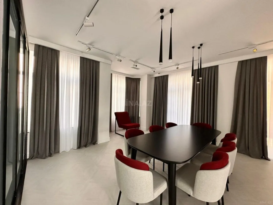 Kirayə verilir 5 otaqlı həyət evi 600 m²