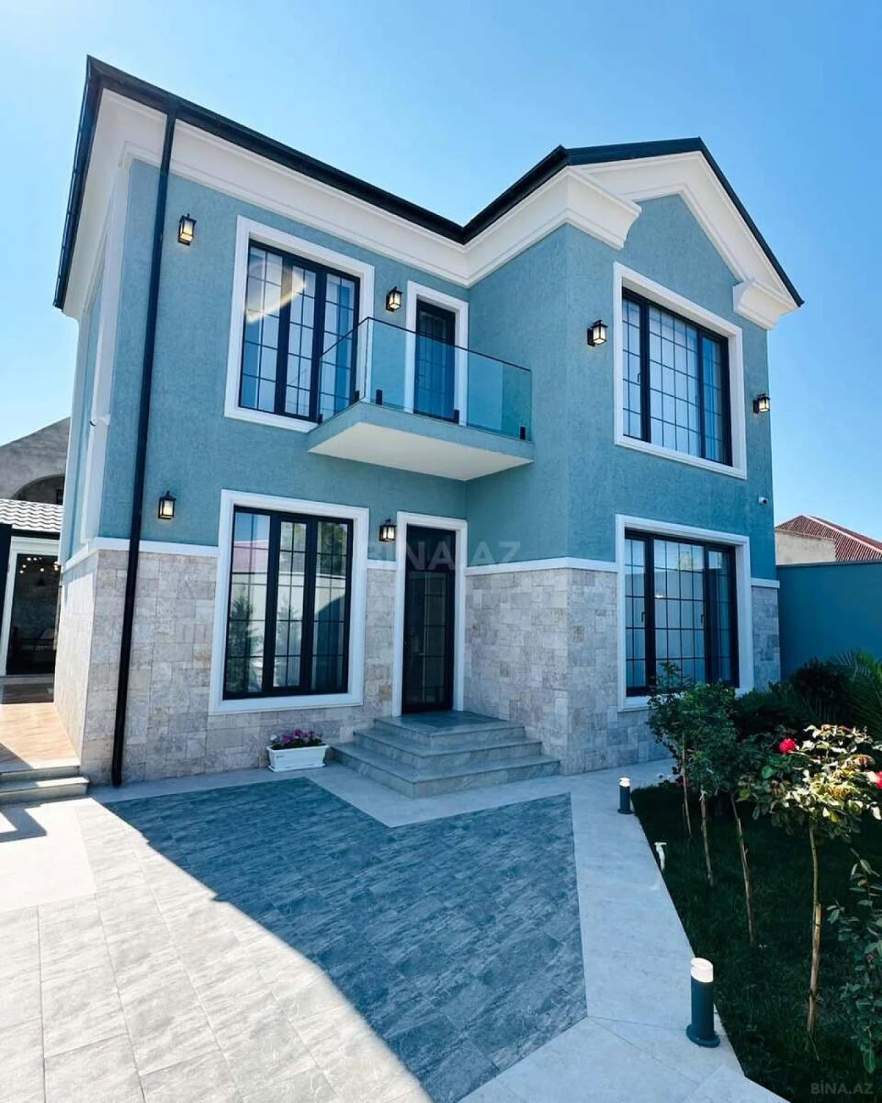 Kirayə verilir 4 otaqlı həyət evi 300 m²