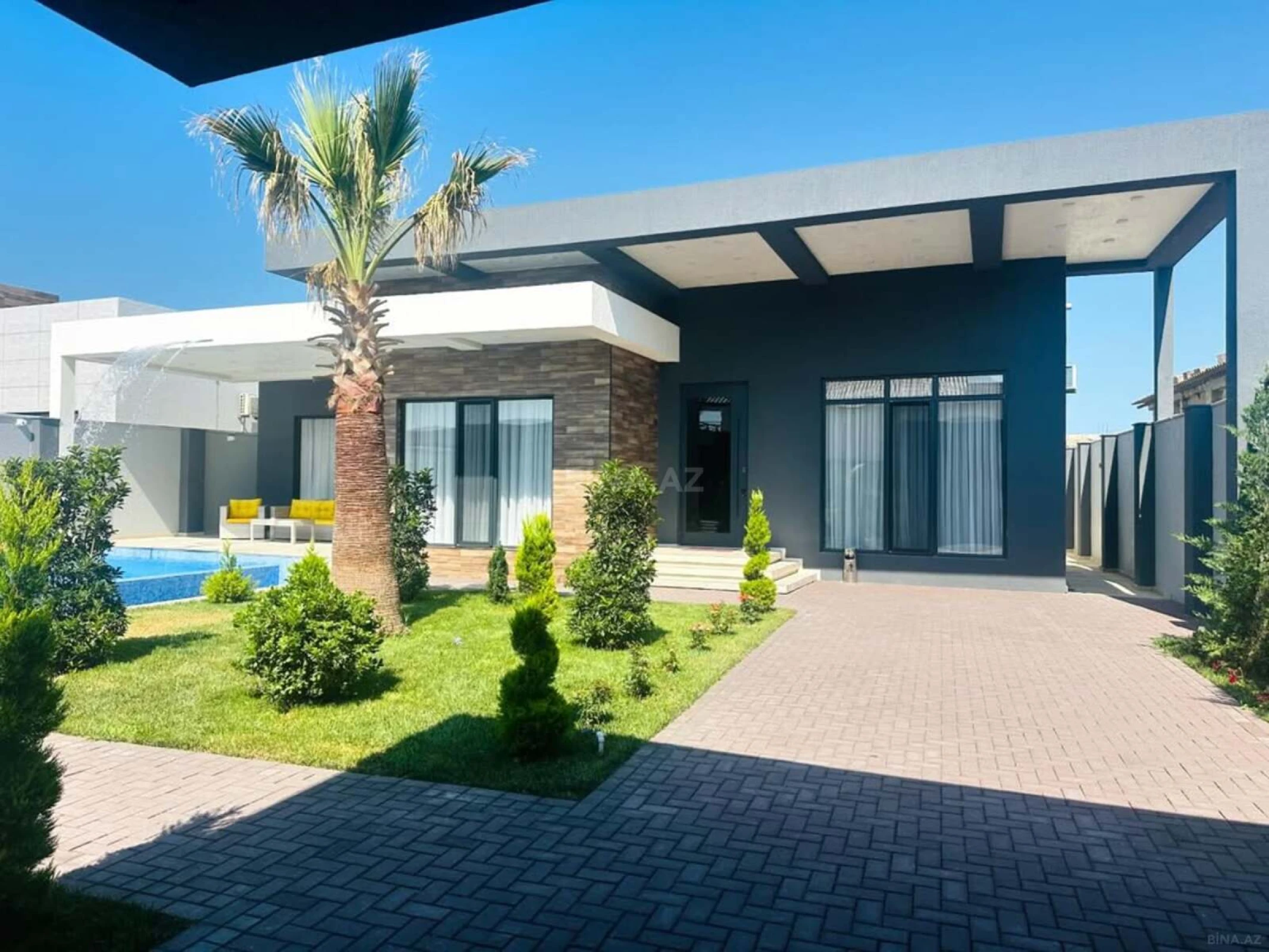 Kirayə verilir 5 otaqlı həyət evi 300 m²