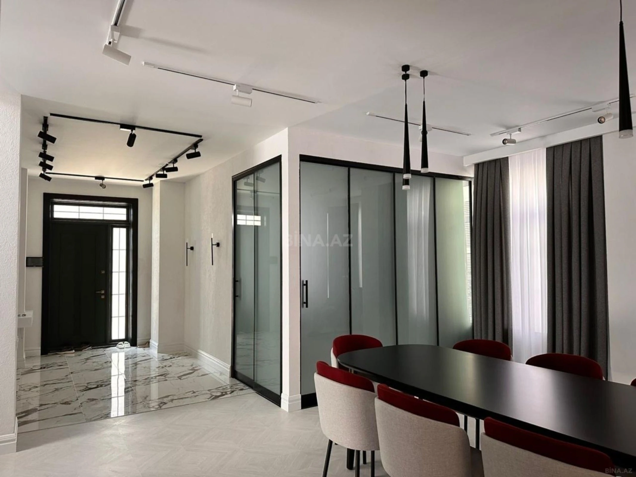 Kirayə verilir 5 otaqlı həyət evi 540 m²