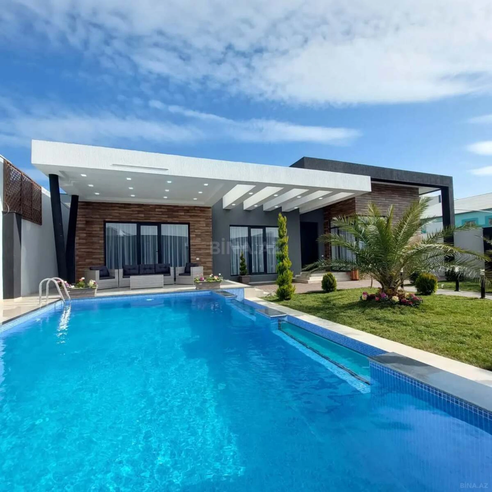 Kirayə verilir 4 otaqlı həyət evi 250 m²