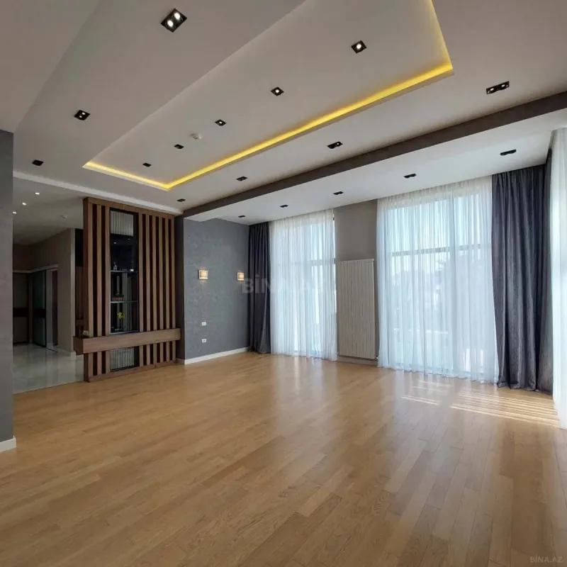 Kirayə verilir 6 otaqlı həyət evi 600 m²