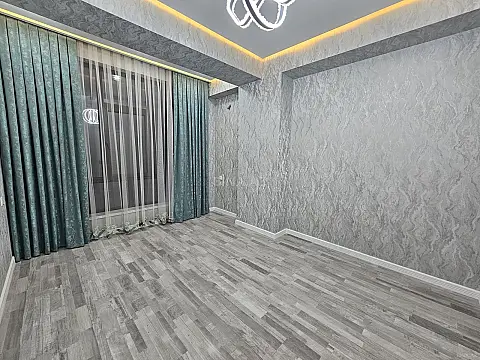 Satılır 2 otaqlı mənzil 81 m²