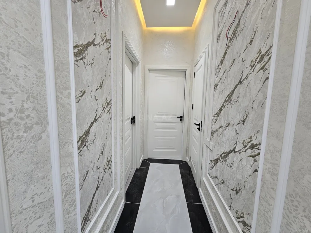 Satılır 2 otaqlı mənzil 81 m²