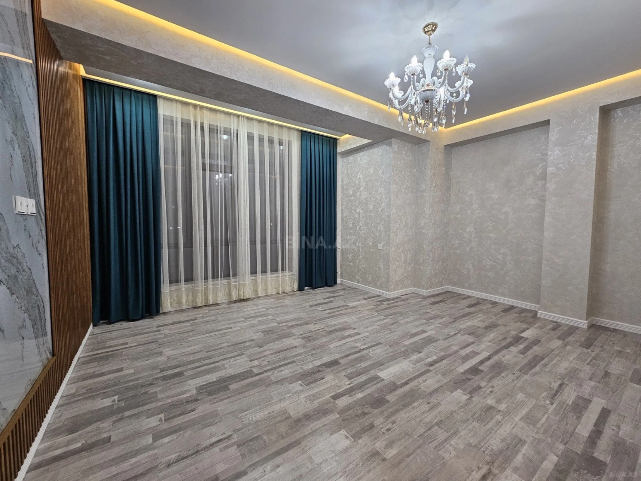 Satılır 2 otaqlı mənzil 81 m²