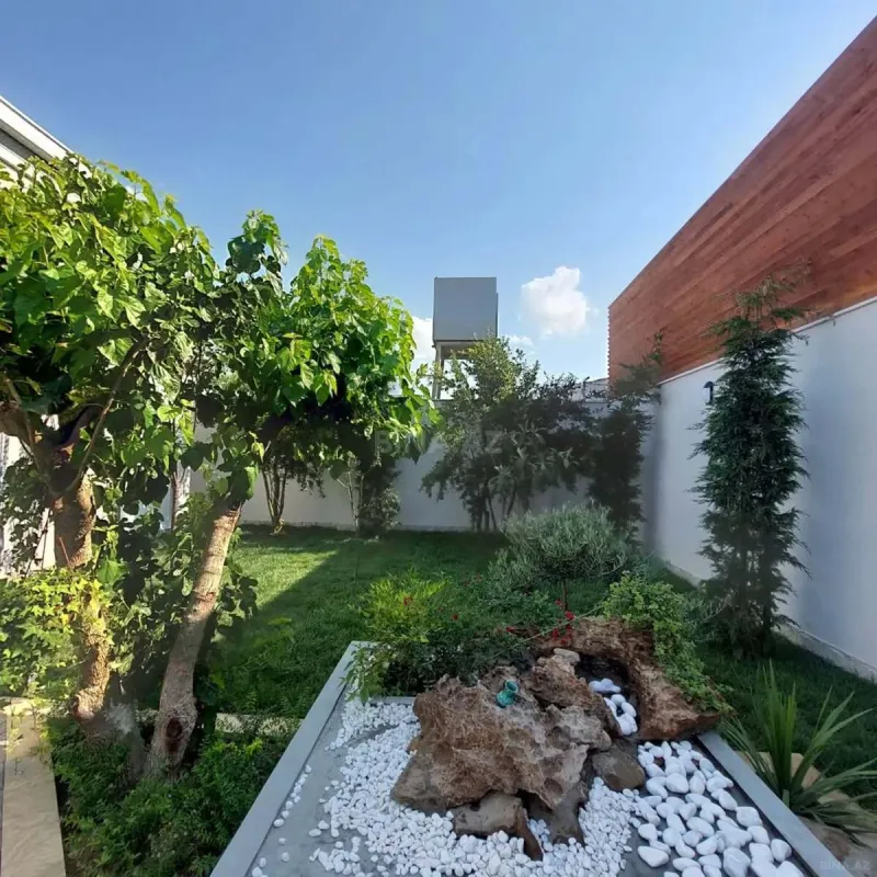 Kirayə verilir 4 otaqlı həyət evi 200 m²