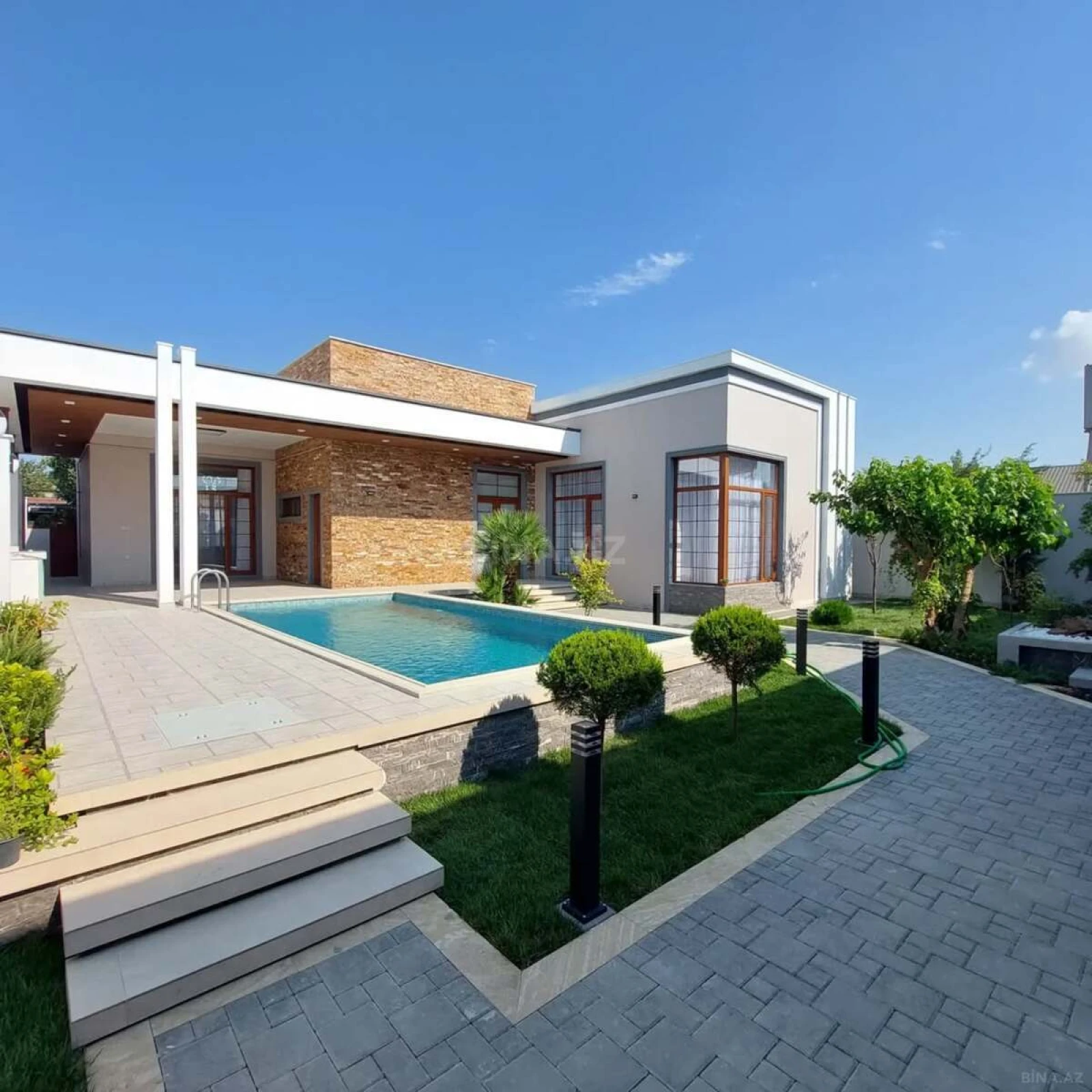 Kirayə verilir 4 otaqlı həyət evi 200 m²