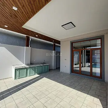 Kirayə verilir 4 otaqlı həyət evi 200 m²