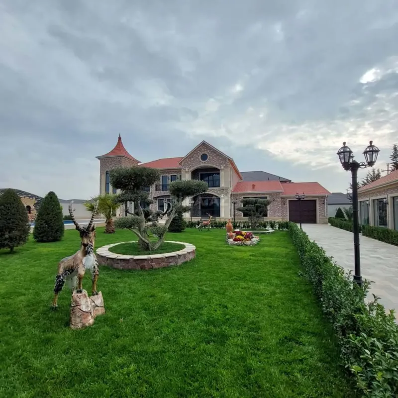 Kirayə verilir 5 otaqlı həyət evi 450 m²