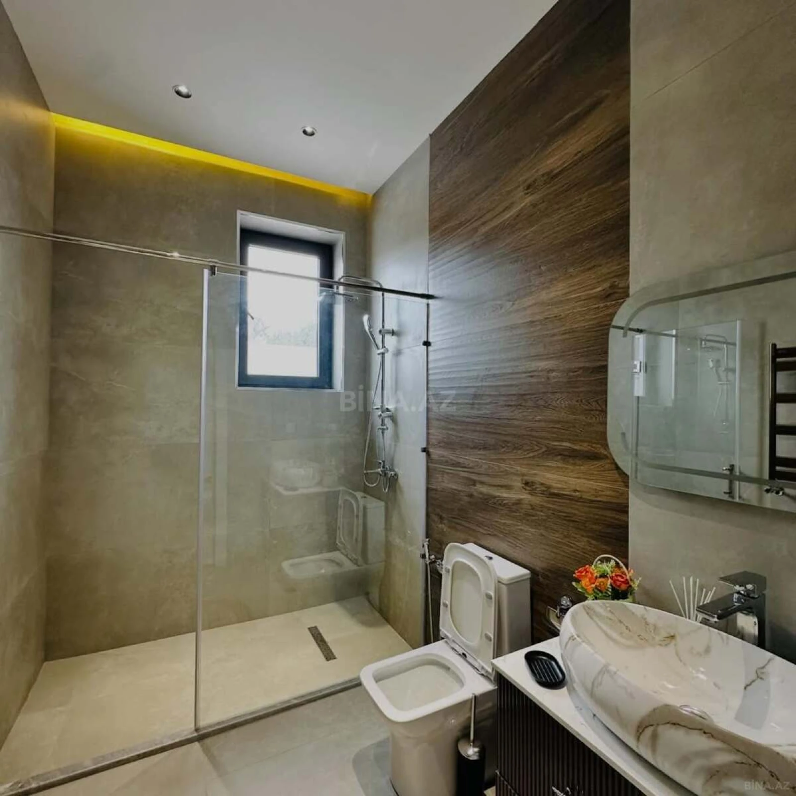 Kirayə verilir 4 otaqlı həyət evi 260 m²