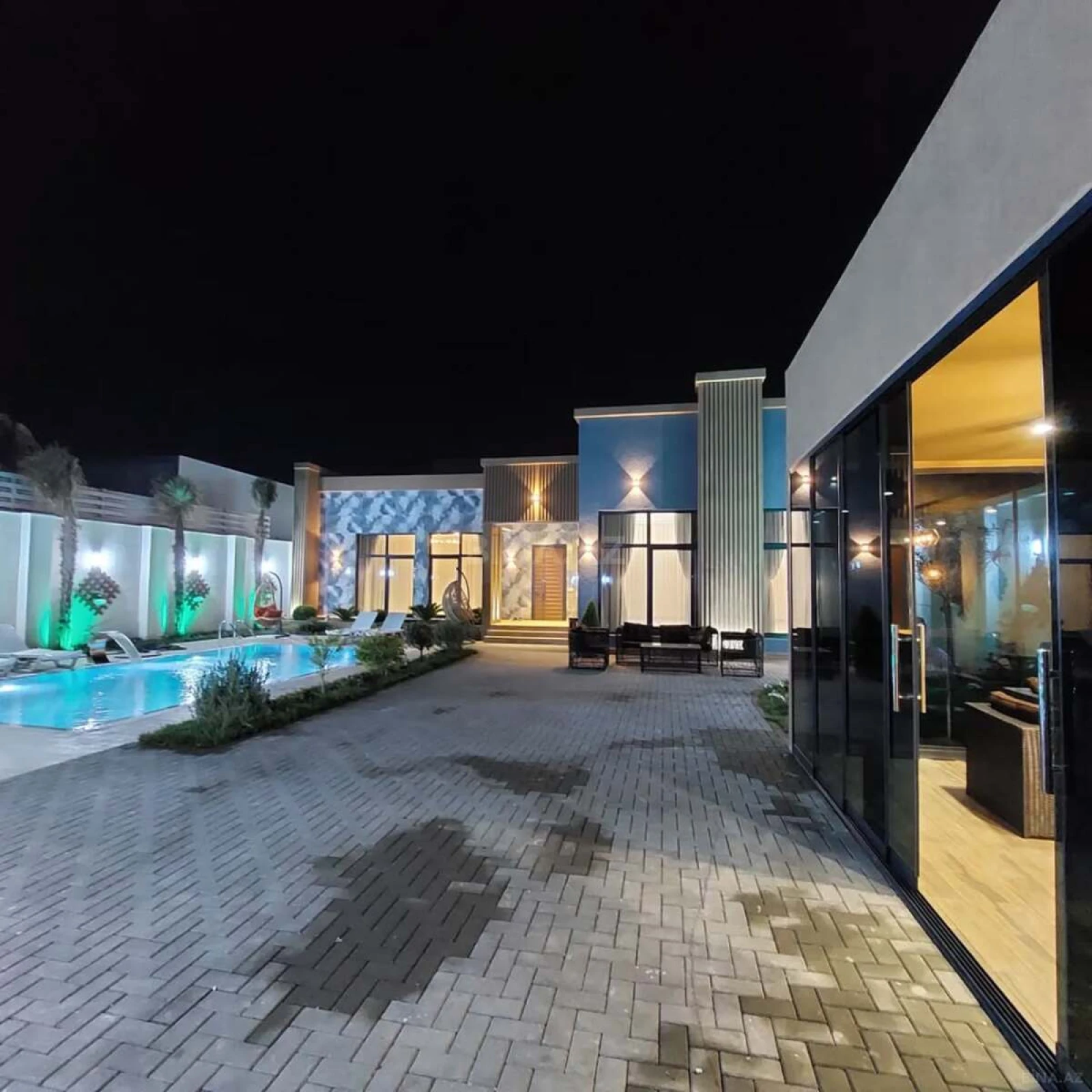 Kirayə verilir 4 otaqlı həyət evi 240 m²