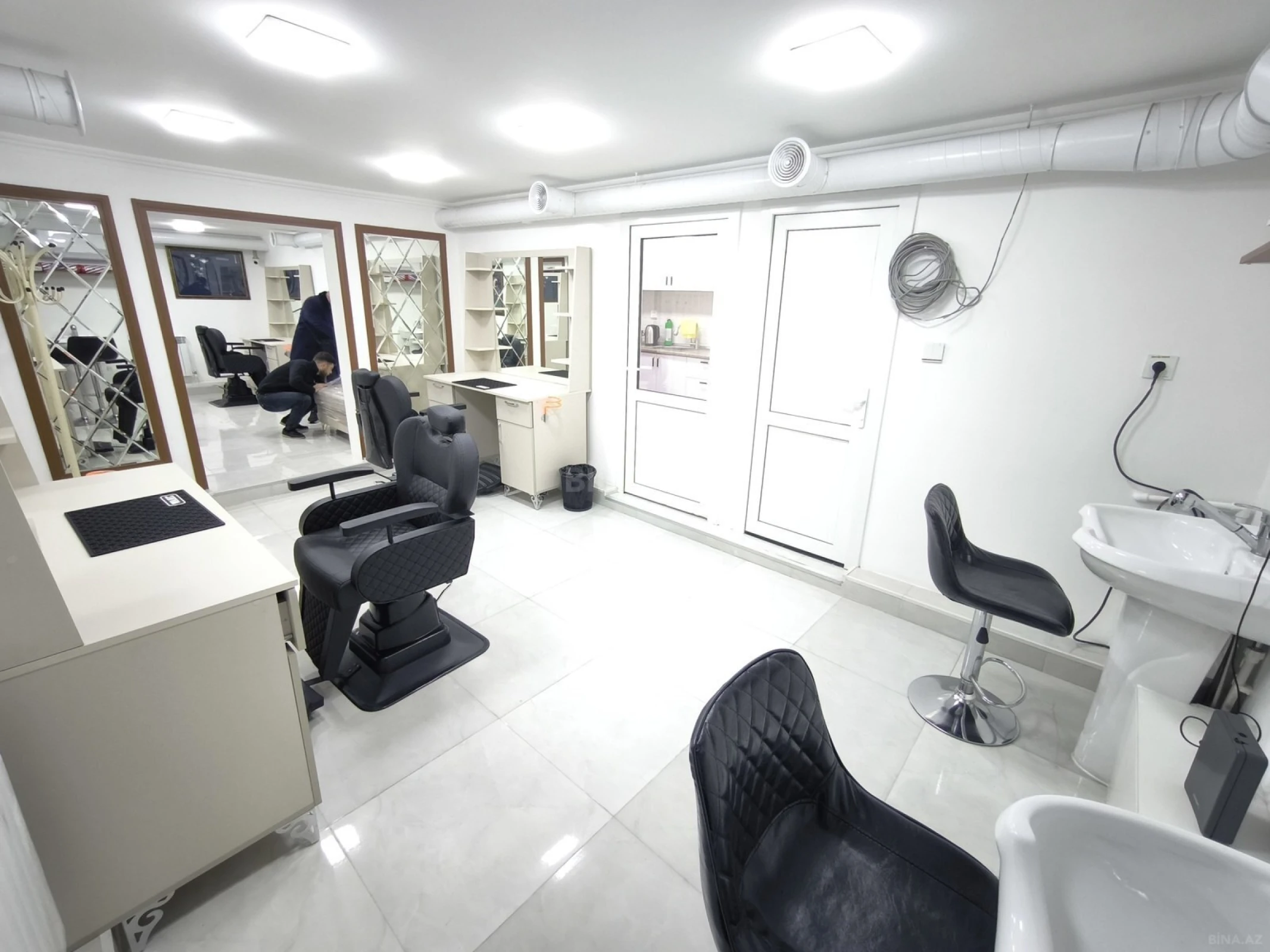 Satılır obyekt 85 m²