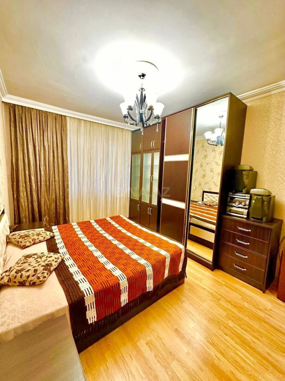 Satılır 3 otaqlı mənzil 80 m²