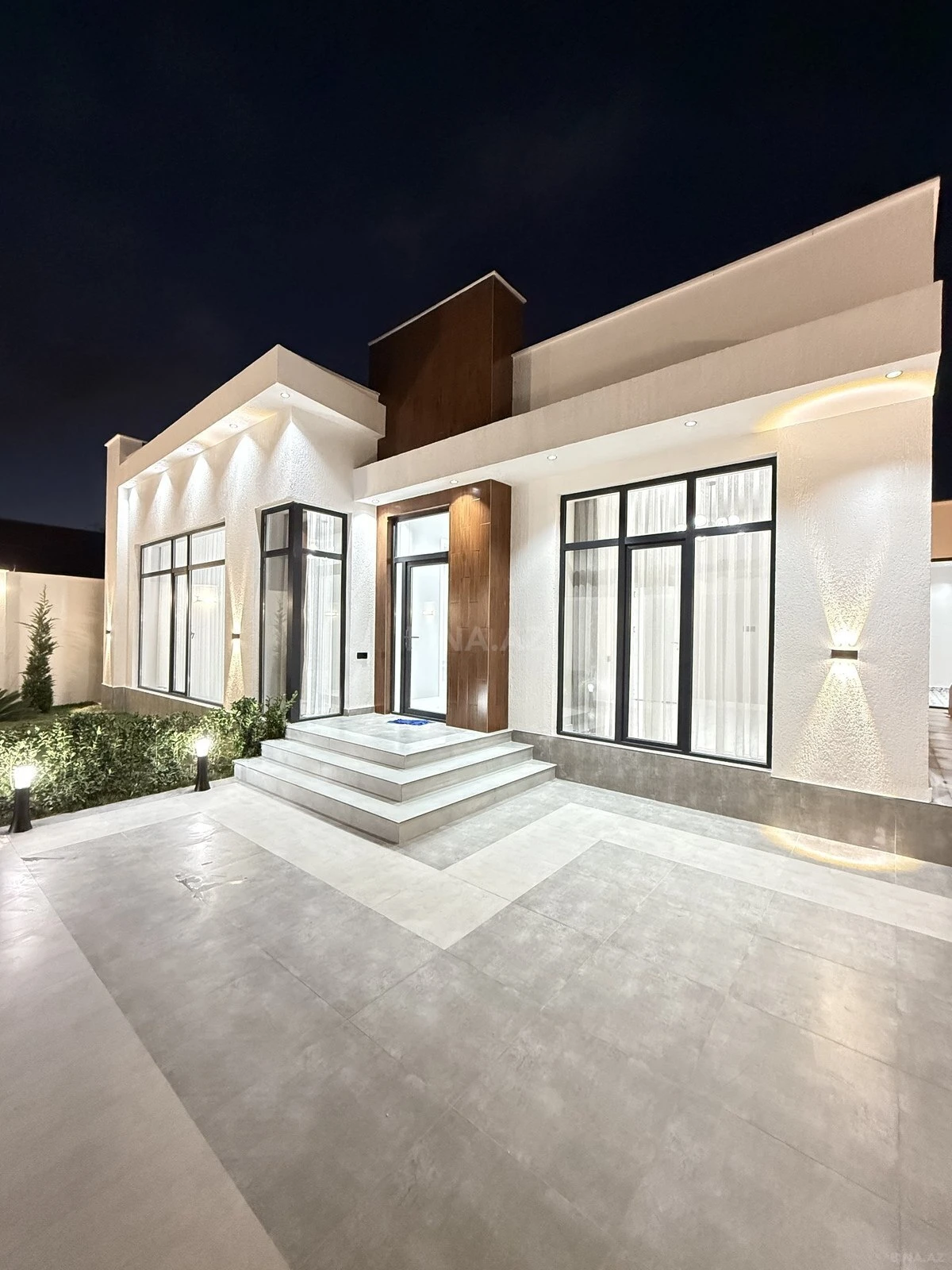 Satılır 4 otaqlı həyət evi 160 m²