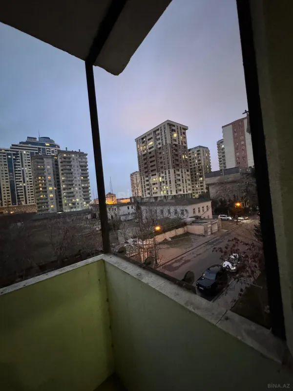 Satılır 3 otaqlı mənzil 100 m²