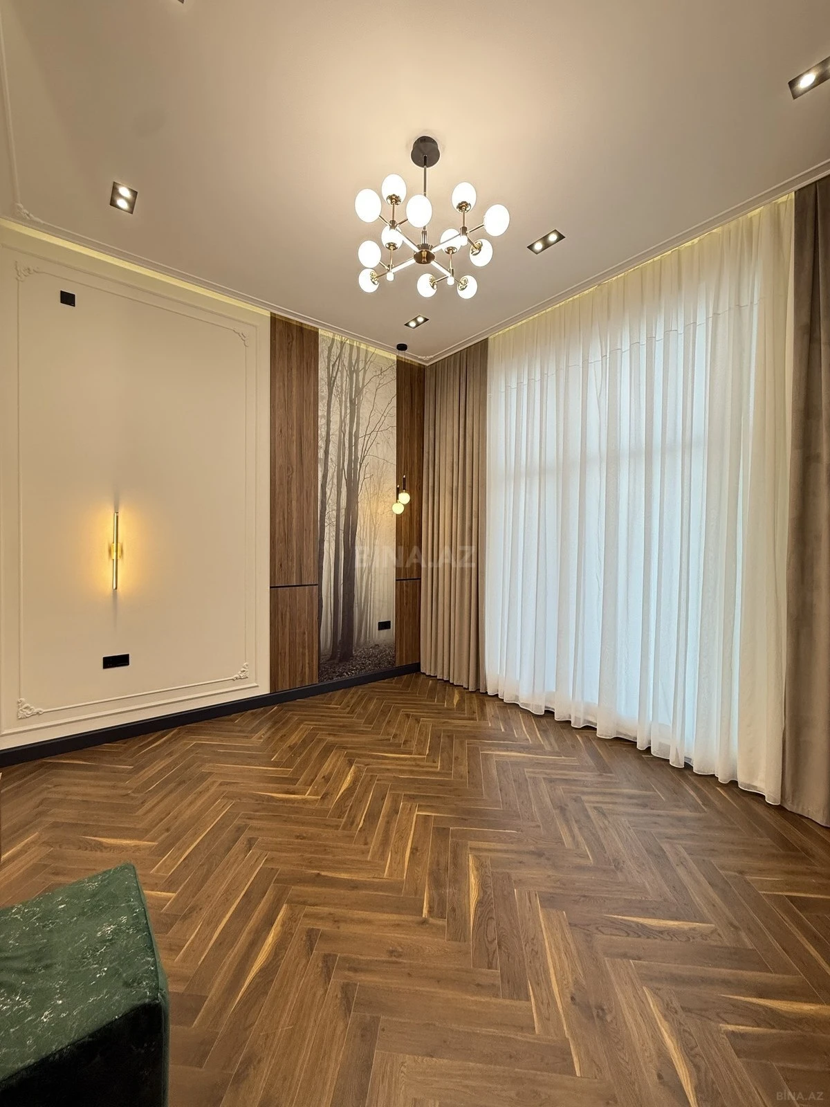 Satılır 5 otaqlı həyət evi 250 m²