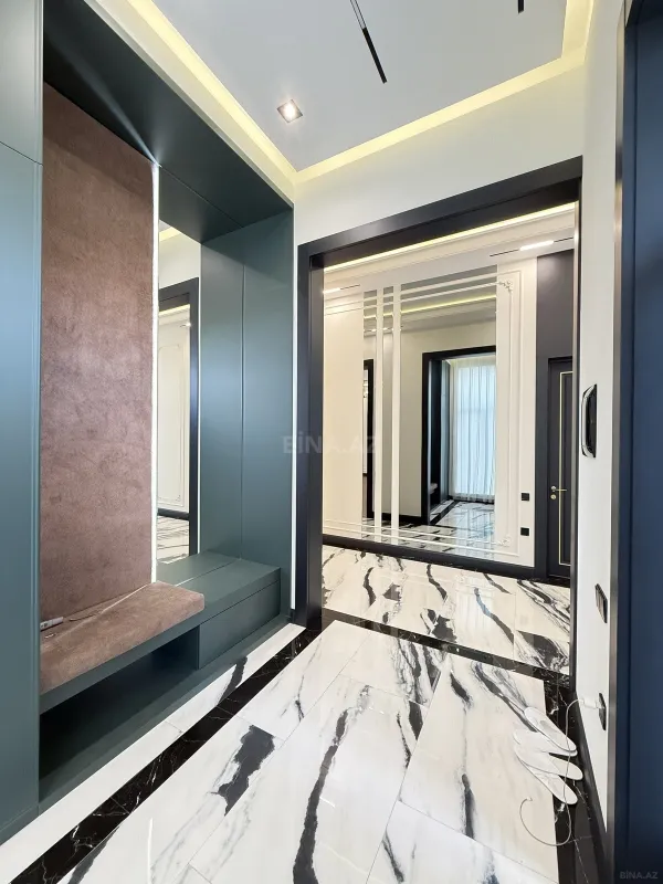 Satılır 5 otaqlı həyət evi 250 m²