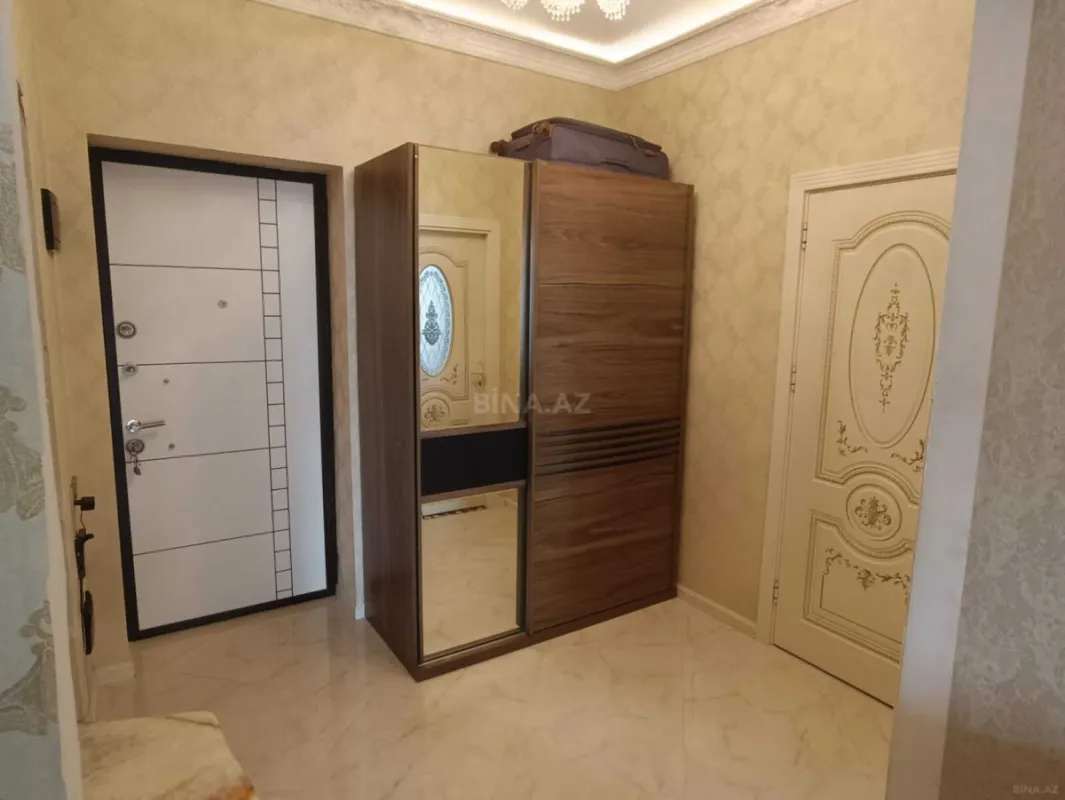 Satılır 2 otaqlı mənzil 67 m²