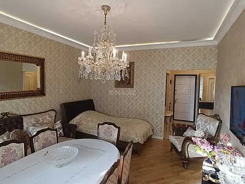 Satılır 2 otaqlı mənzil 67 m²