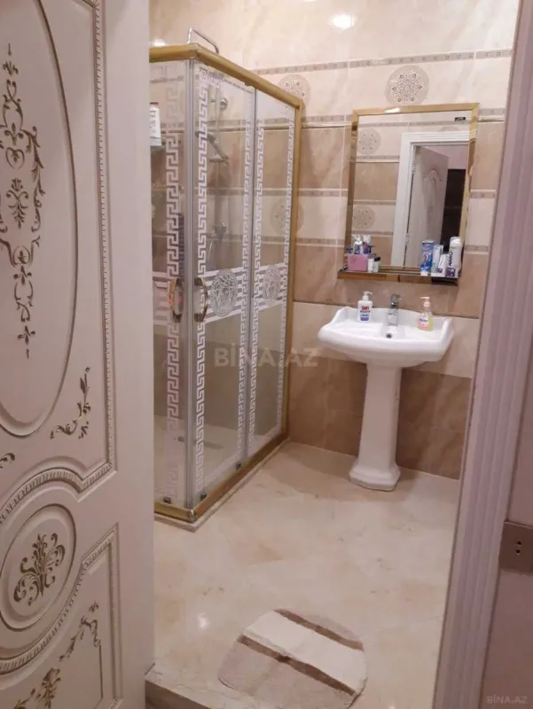 Satılır 2 otaqlı mənzil 67 m²