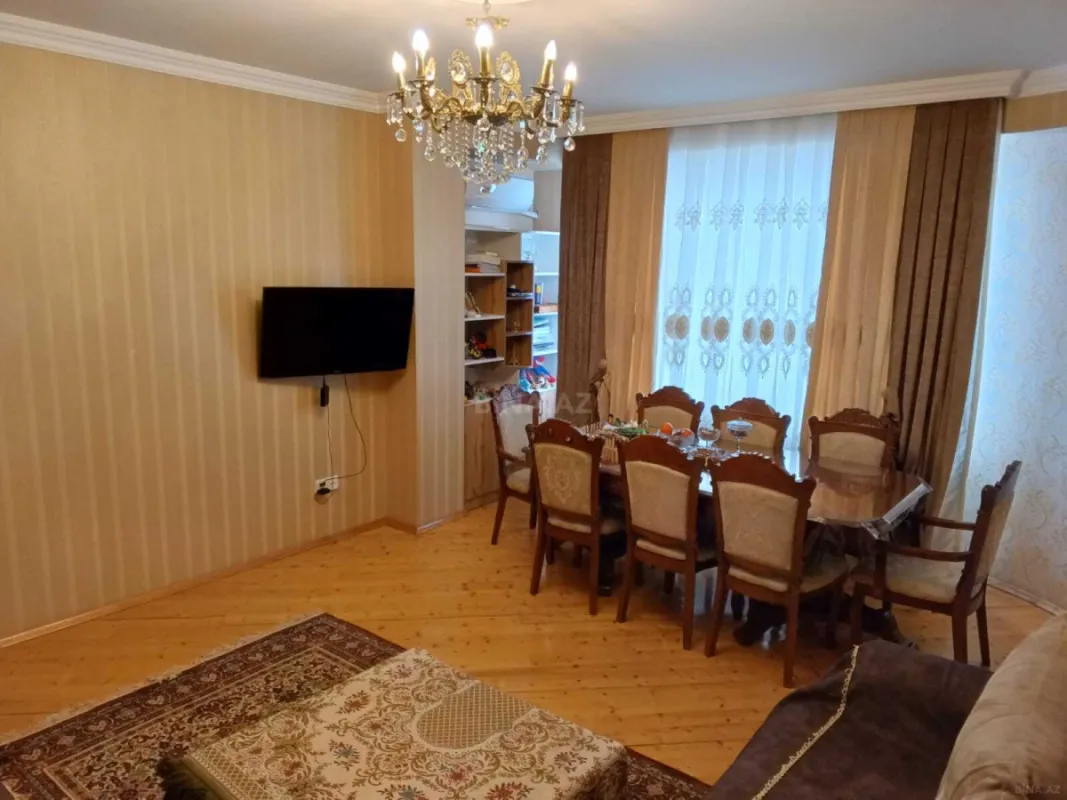 Satılır 3 otaqlı mənzil 98 m²