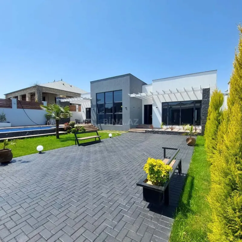 Kirayə verilir 4 otaqlı həyət evi 250 m²