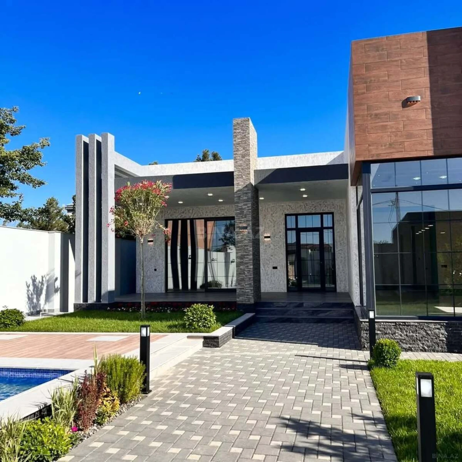 Kirayə verilir 4 otaqlı həyət evi 220 m²