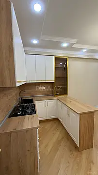 Satılır 2 otaqlı mənzil 56 m²