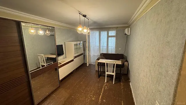 Satılır 2 otaqlı mənzil 50 m²