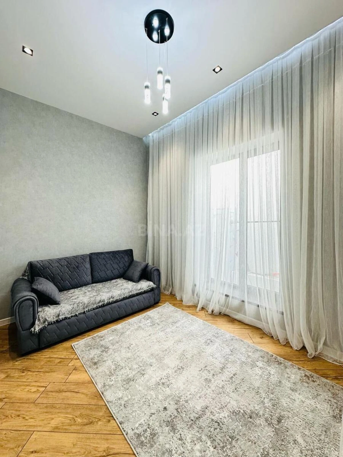 Kirayə verilir 4 otaqlı həyət evi 200 m²