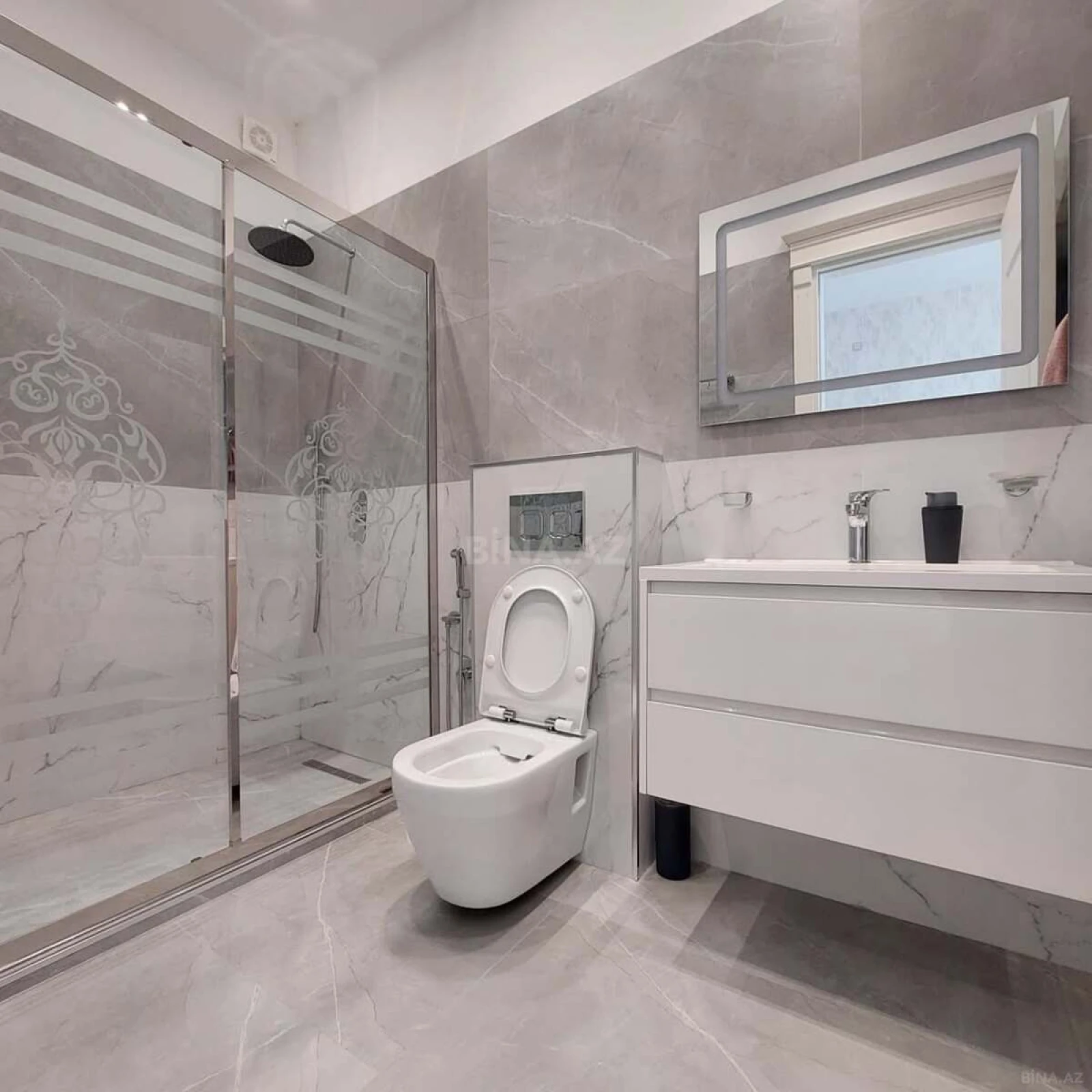 Kirayə verilir 4 otaqlı həyət evi 300 m²