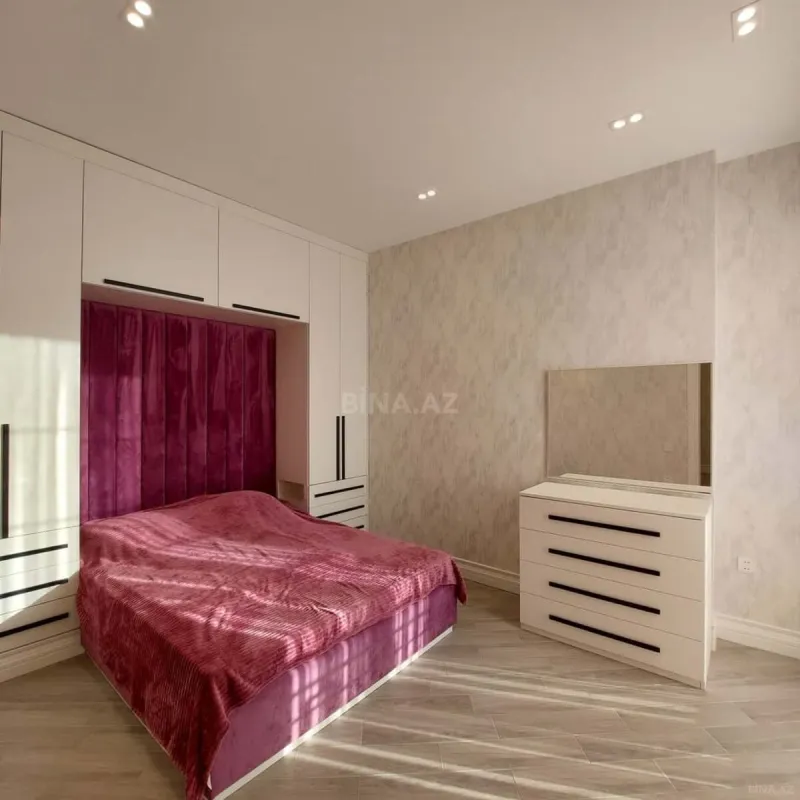 Kirayə verilir 4 otaqlı həyət evi 300 m²