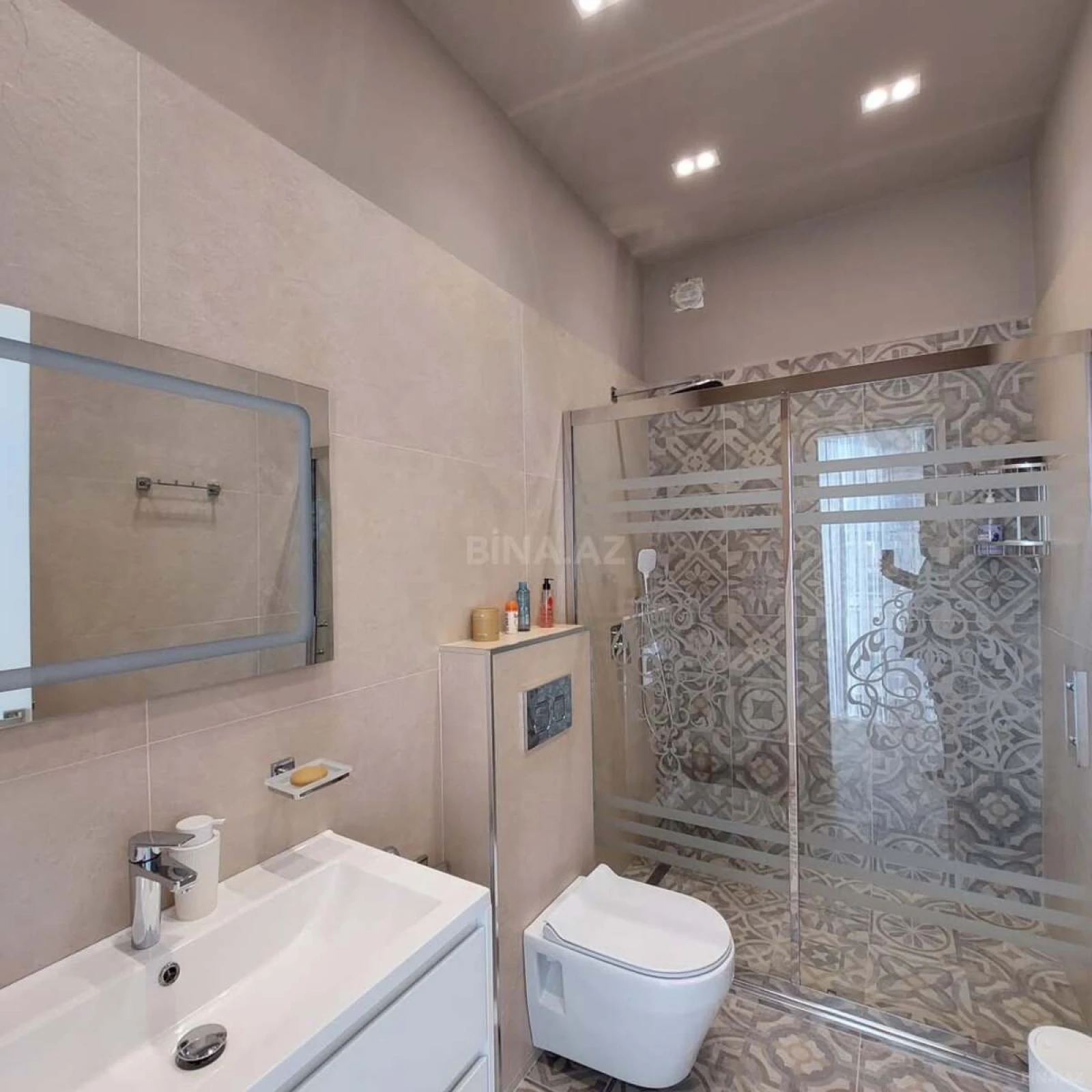 Kirayə verilir 4 otaqlı həyət evi 300 m²