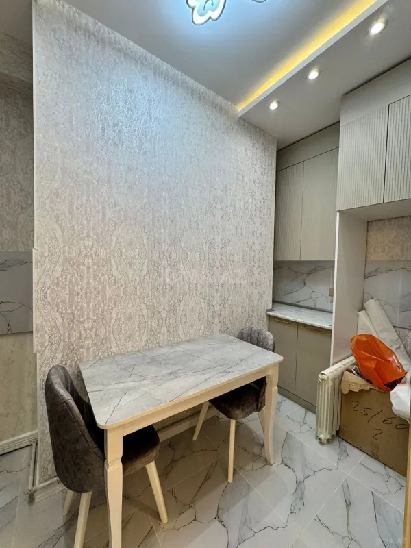 Satılır 2 otaqlı mənzil 90 m²