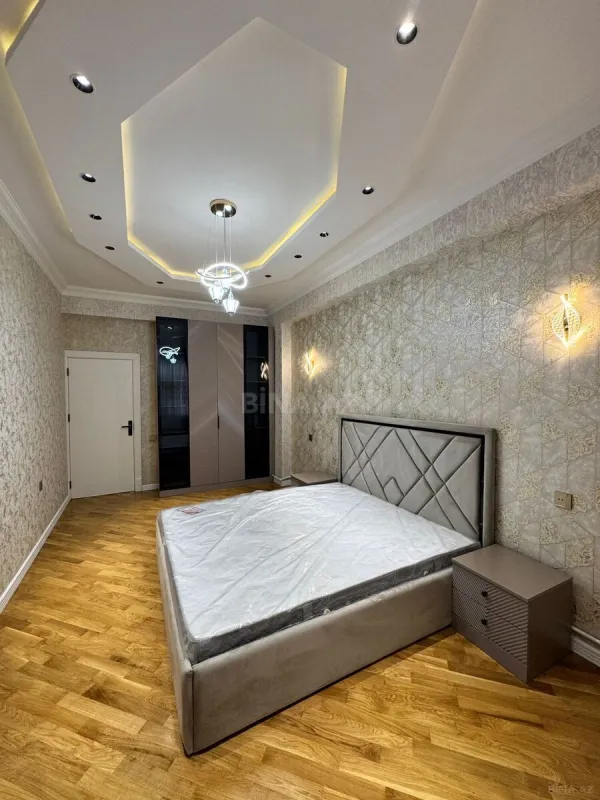 Satılır 2 otaqlı mənzil 90 m²