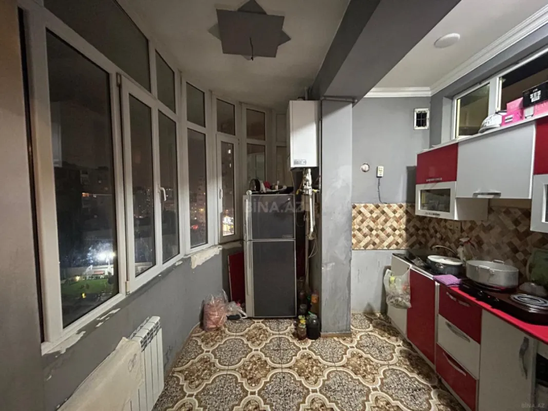 Satılır 2 otaqlı mənzil 78 m²