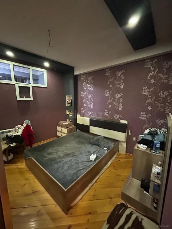 Satılır 2 otaqlı mənzil 78 m²