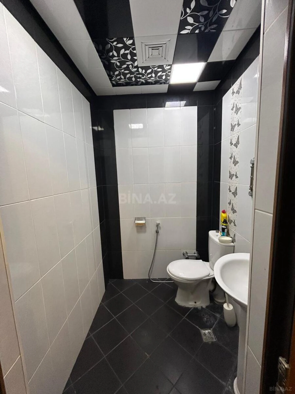 Satılır 2 otaqlı mənzil 78 m²