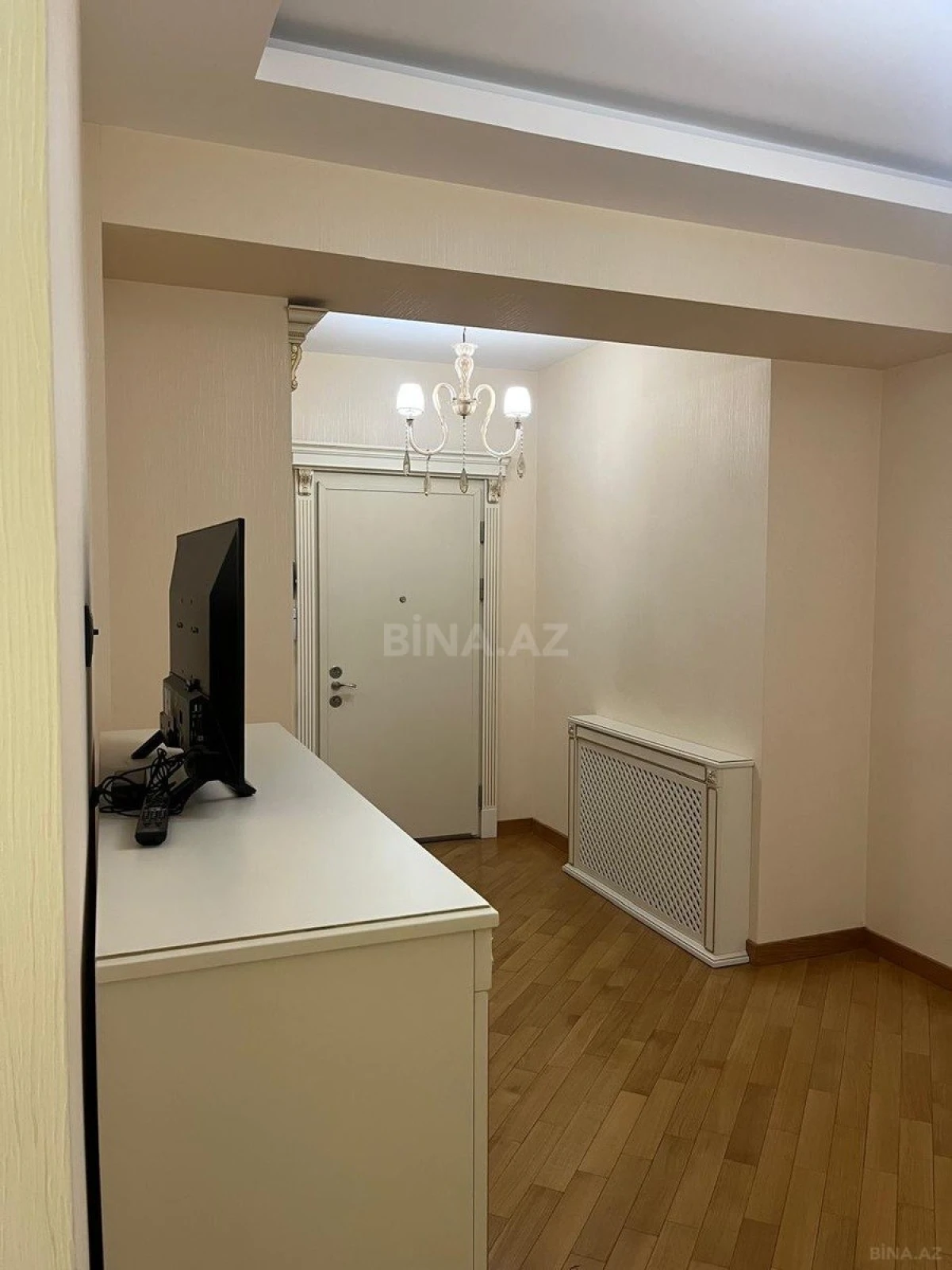 Satılır 2 otaqlı mənzil 95 m²