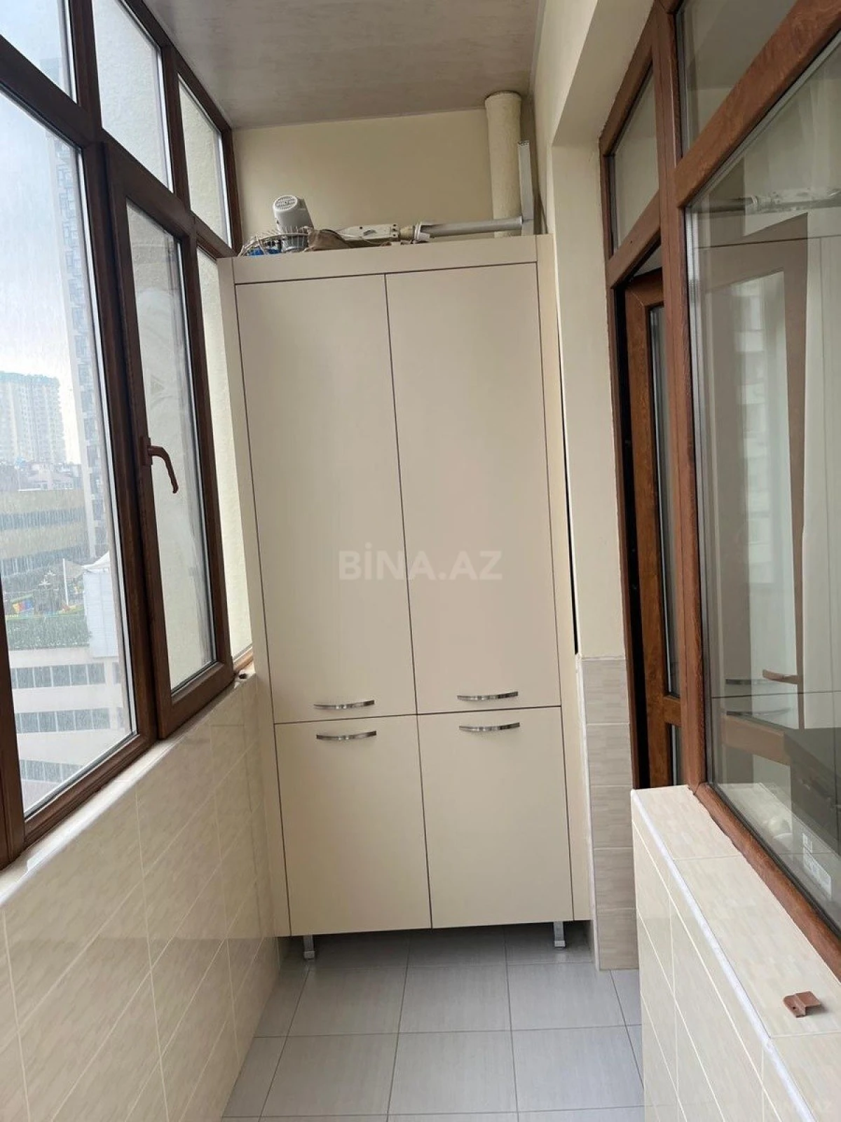 Satılır 2 otaqlı mənzil 95 m²