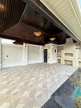 Satılır 5 otaqlı həyət evi 250 m²
