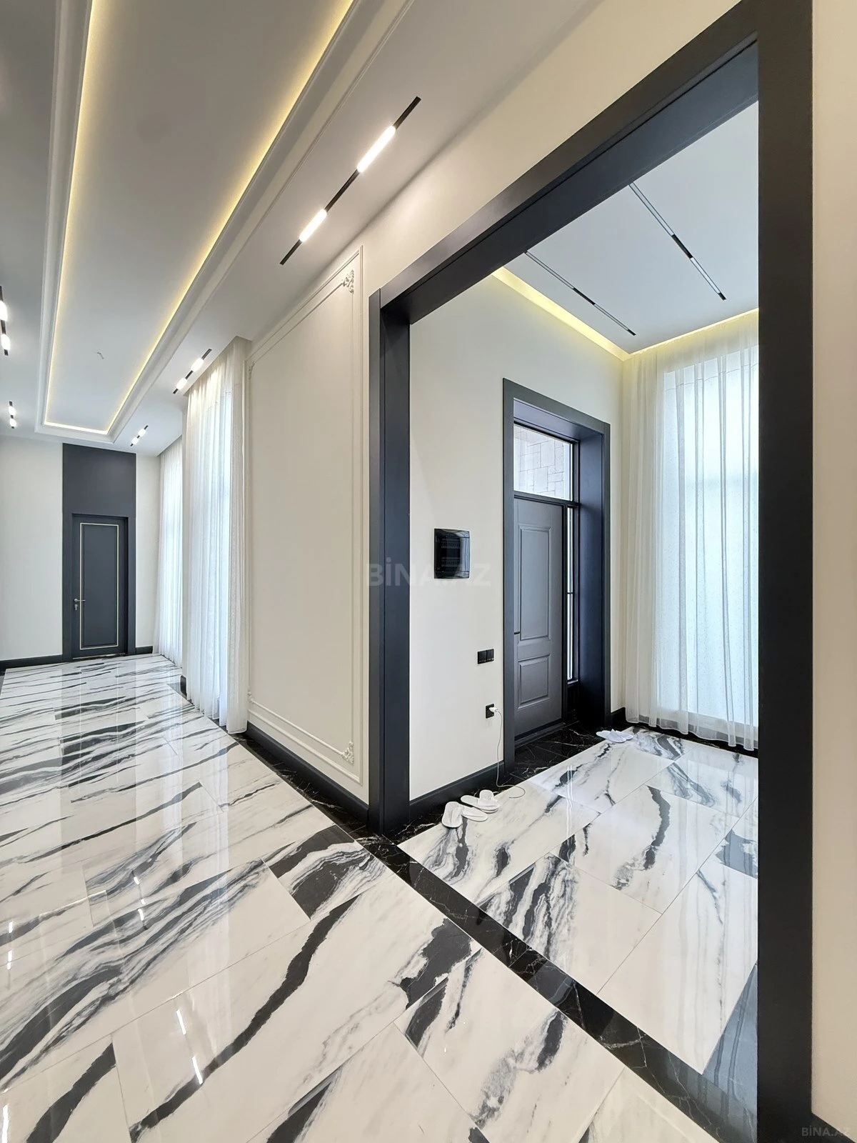 Satılır 5 otaqlı həyət evi 250 m²