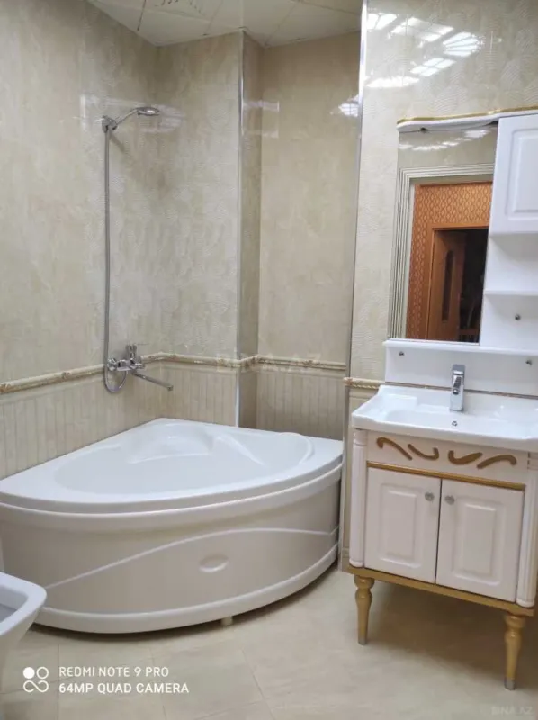 Kirayə verilir 2 otaqlı mənzil 75 m²